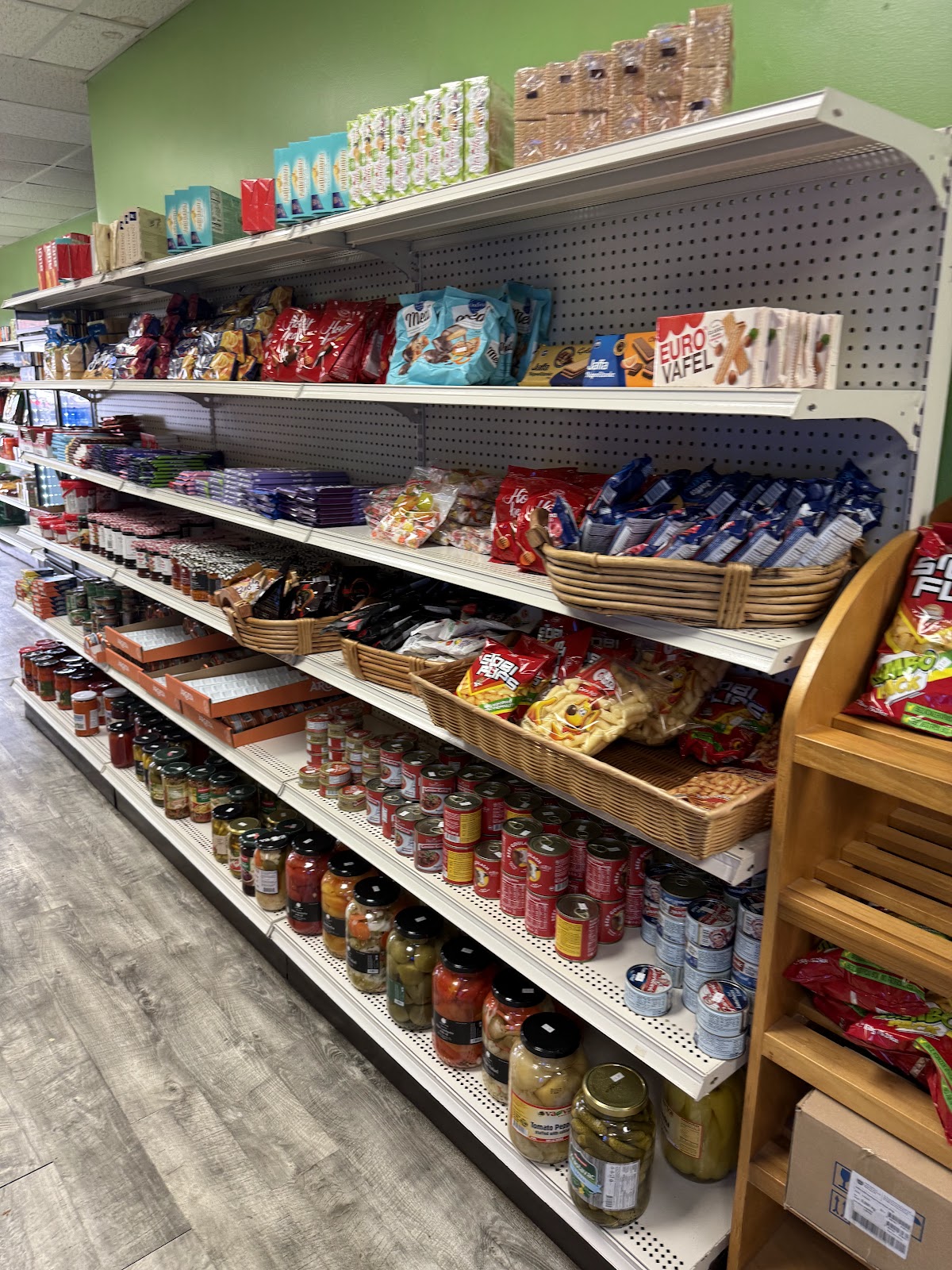 Zlatno Zito Bakery and Deli